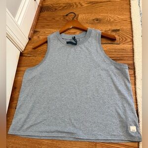 Vuori Energy Tank Top Size Large